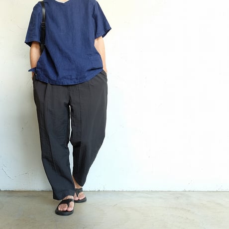 SUNSHINE＋CLOUD(サンシャインプラスクラウド)　　  Linen V Neck T-Shirt　　　Navy