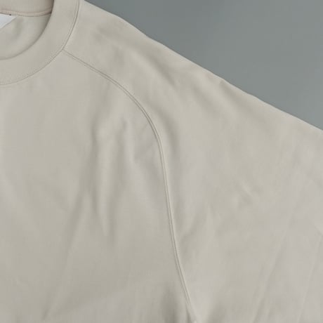 STILL BY HAND(スティルバイハンド)　　  Saddle Sleeve　Tee　　CS08252　　　PaleGray