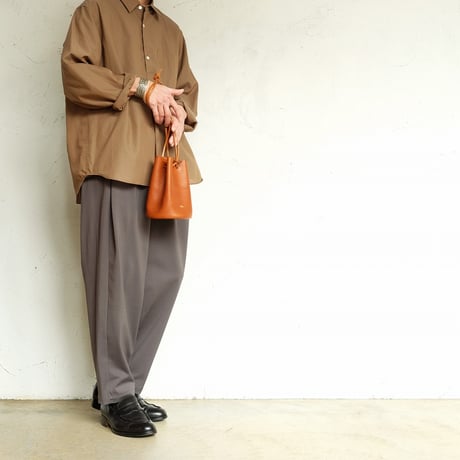 STILL BY HAND(スティルバイハンド)　  Cupro mixed pullover shirt　　　　SH10261　　　　Khaki Brown