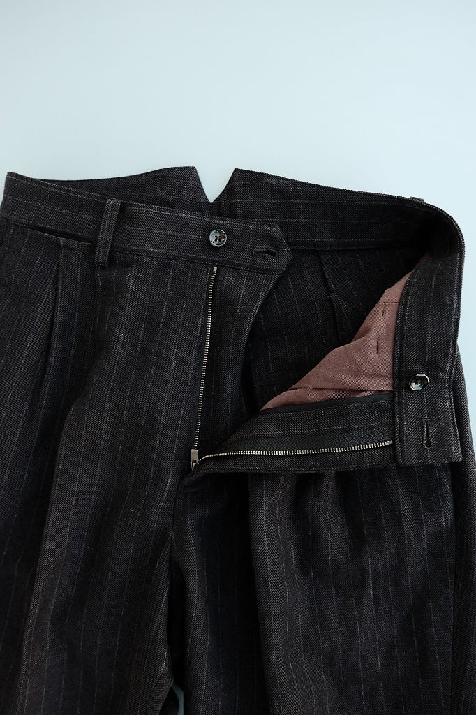 【チルトザオーセンティック】タグ付チノパンツ tilt The authentics(チルトザオーセンティックス) / CLICA Mat