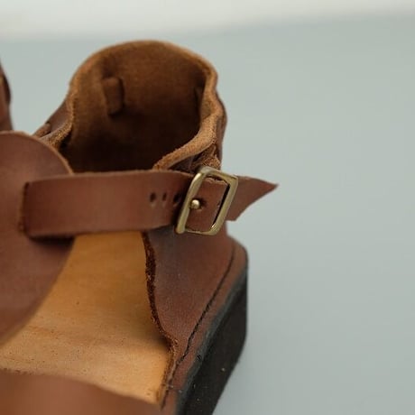 aurora shoes(オーロラシューズ)　　　　T-Strap　　　BROWN