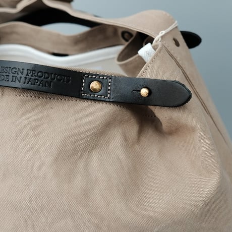suolo(スオーロ)　　CROP Middle　　Beige