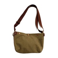 suolo(スオーロ）　KID            　　　OLIVE