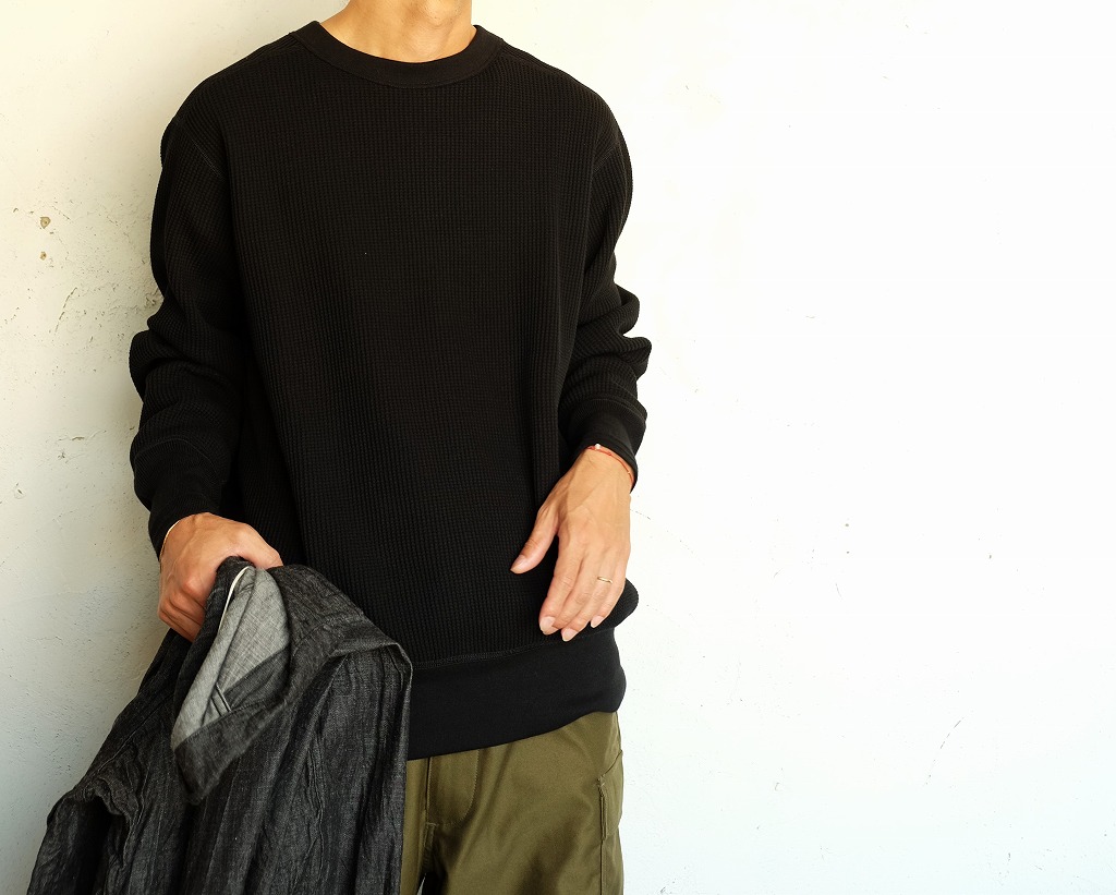 A VONTADE(アボンタージ) Big Waffle Crew Top Bla