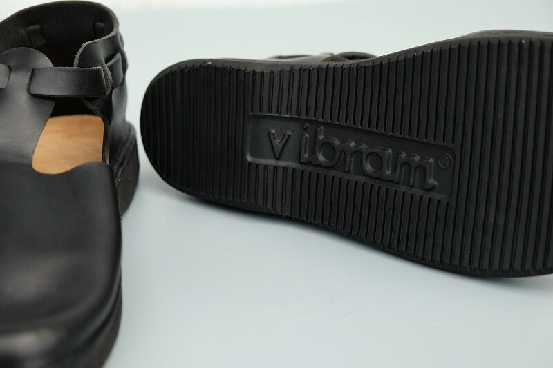 aurora shoes(オーロラシューズ) T-Strap BLACK | ART