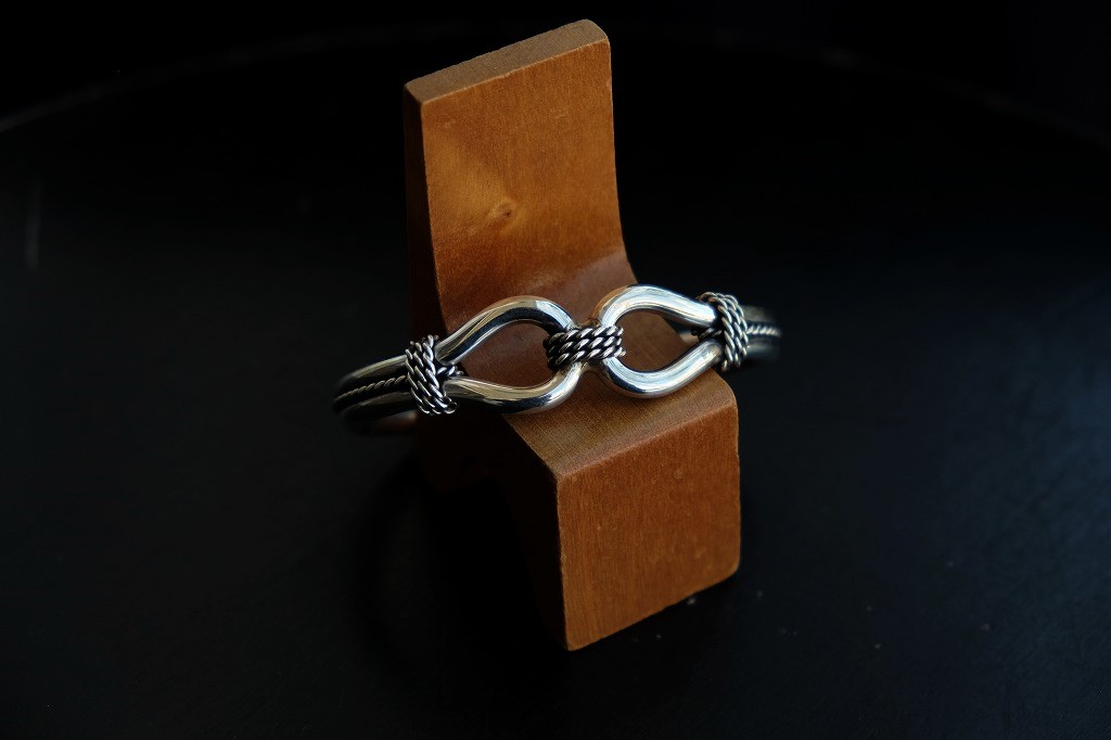 アクセサリー Steve Arviso Horse Whisper Bangle アクセサリー Steve Arviso Horse Whisper Bangle インディアン