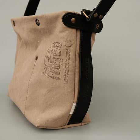 suolo(スオーロ）　NOMAD middle　　　　　　Beige