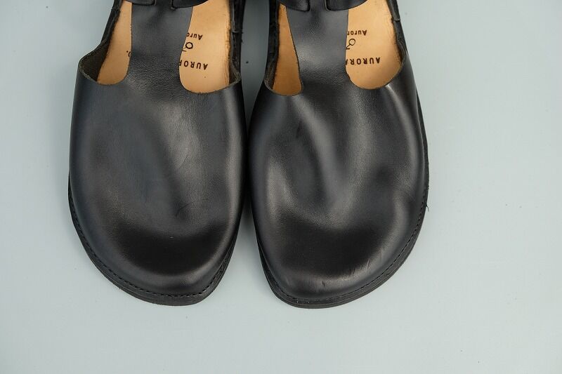 aurora shoes(オーロラシューズ) T-Strap BLACK | ART