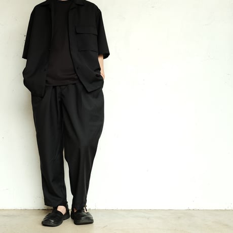 STILL BY HAND(スティルバイハンド)　　　 2 Tuck　Easy　Trousets　　PT1242　　　Black