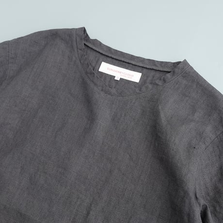 SUNSHINE＋CLOUD(サンシャインプラスクラウド)　　  Linen V Neck T-Shirt　　　Charcoal