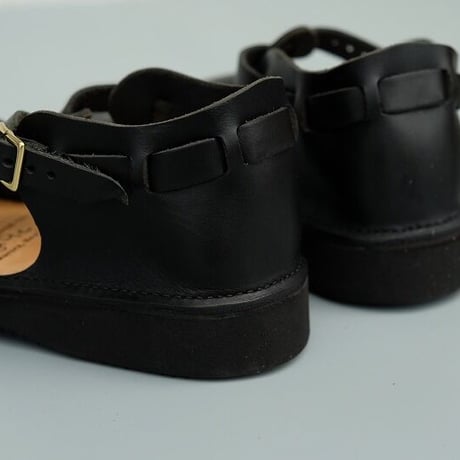 aurora shoes(オーロラシューズ)　　　　T-Strap　　　BLACK