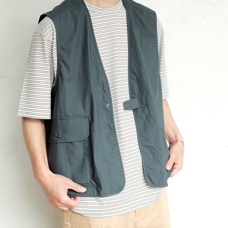 STILL BY HAND(スティルバイハンド)　　　 Typewriter Work Vest　　VE02242　　　　Teal Blue