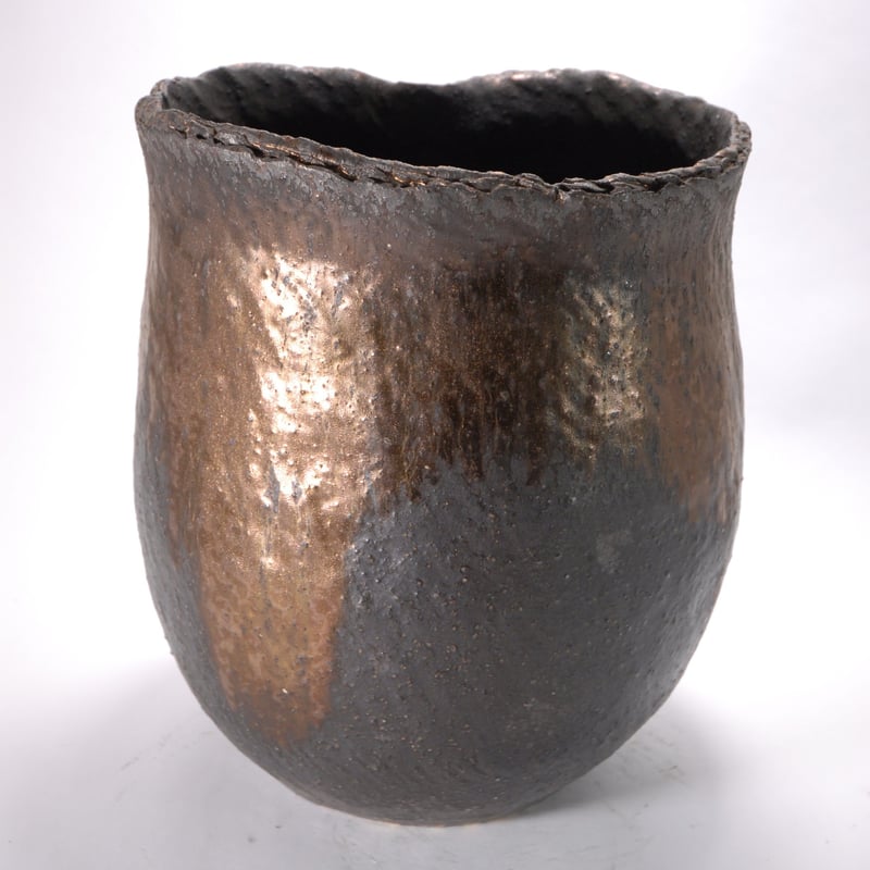 金彩口広手ひねり花器 （信楽焼・花瓶・花入れ・花器・壺・壷