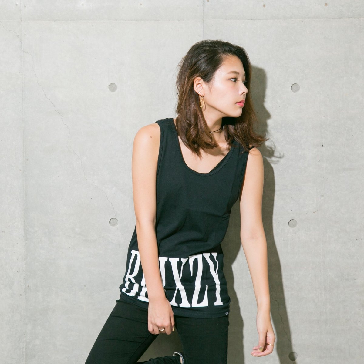 OUTLET】FRONT LOGO TANKTOP | BLIXZY