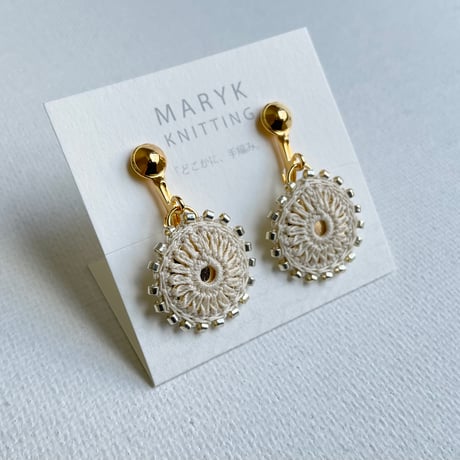 【ご予約品】真昼の月(オフホワイト)クリップイヤリング