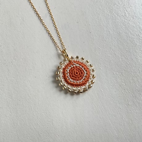【ご予約品】Frill Flower W ブローチ、SUNネックレス
