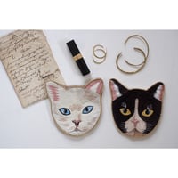 キャット刺繍ポーチ