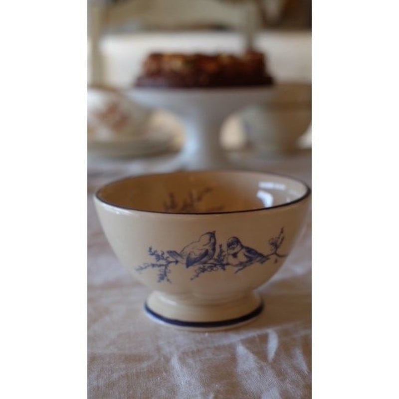 アンティークのような小鳥の絵のカフェオレボウル
