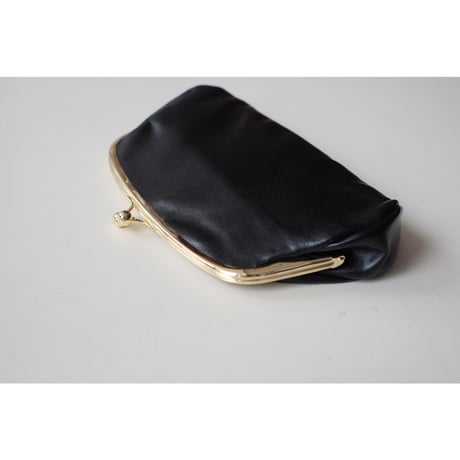 シープレザーウォレット　BLACK