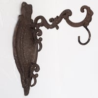 ブロカントな雰囲気のブラケット