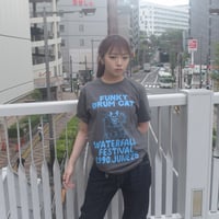 「猫ドラム」レコードワッペン猫ツアーTシャツ  2022SS新色チャコール S/M/L WATERFALL限定商品