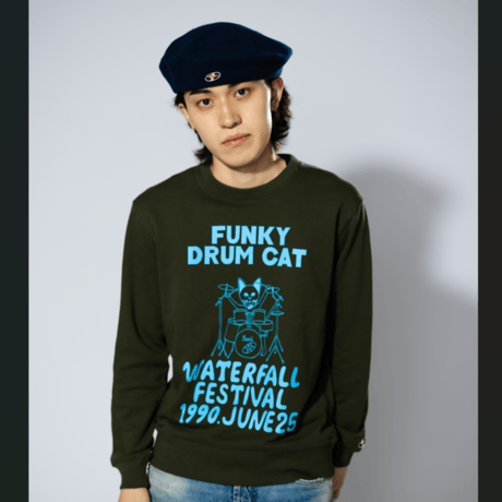 「猫ドラム」レコードワッペン猫ツアースウェット  カーキ M/L/XL WATERFALLオリジナル