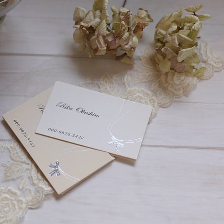 幸せ名刺箔_縁を結ぶリボンのネックレス Ribbon ハーフエアコットン 高級箔押名刺【50枚/1set】制作・印刷代込　恋愛、家族や友人、人間関係など、心の結びつきを深めてくれるリボン
