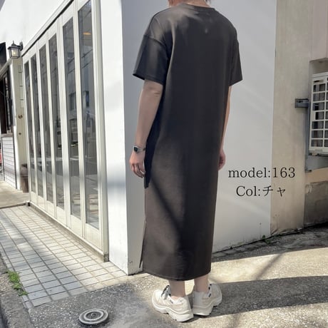 2601404  ワッペンワンピース