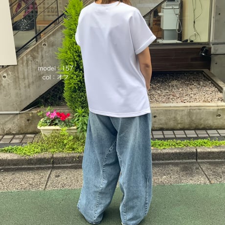 2601104  モチーフ付きカットソー