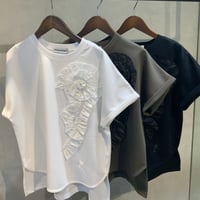 2601104  モチーフ付きカットソー