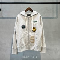 2410102A 直営店別注ワッペンパーカー