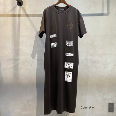 2601404  ワッペンワンピース