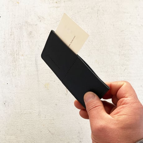 定番の色。レザーポーチ(wallet set)