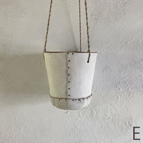 Hanging Planter Pot   (Natural/White)