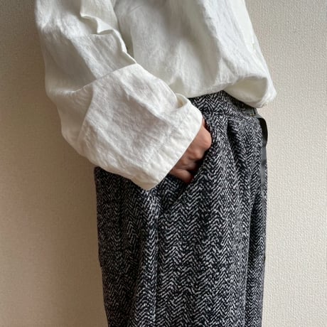 寒い日に手放せないウールのようなフリース。House.のスタンダードパンツ