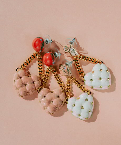 CATEGORY pierce | chasochimi