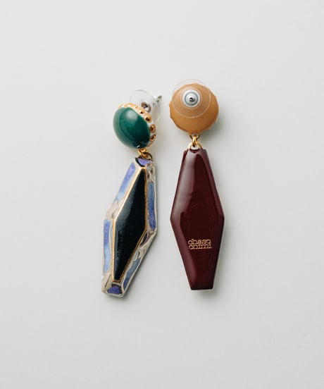 ２連菱形ピアス