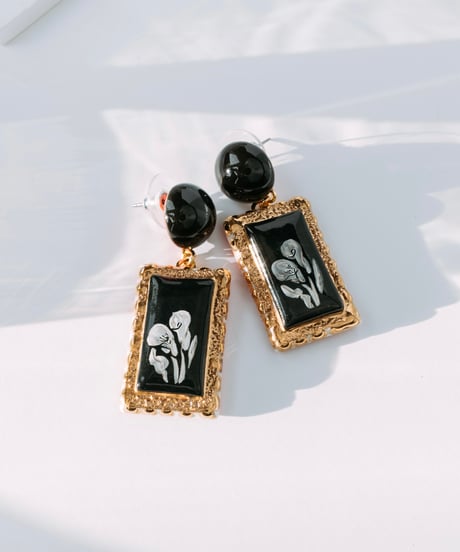 ２連スクエア額装【ピアス】a/b