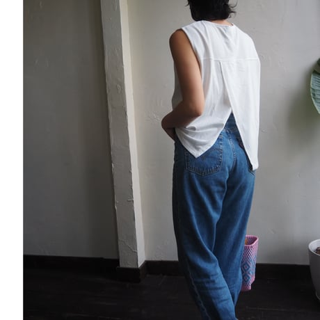 back slit shirt