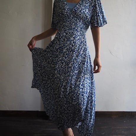 V neck flare dress
