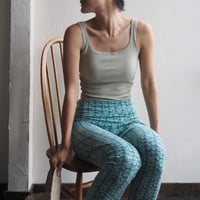 Padded ribbed tank top