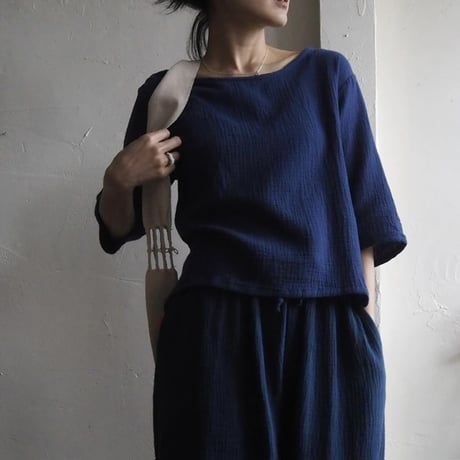 waffle gaze simple tops