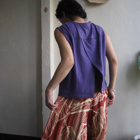 back slit shirt