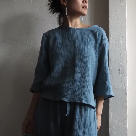 waffle gaze simple tops