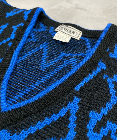abstract design black blue remake knit-3298-2