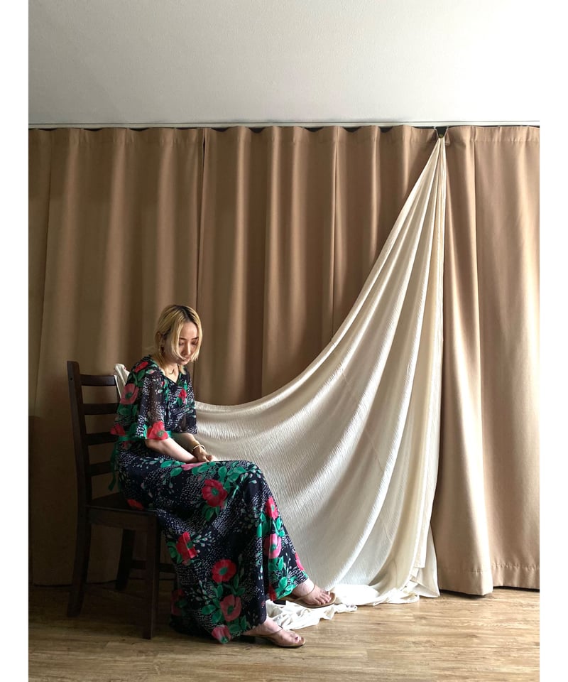 美品⁂センソユニコ⁂ロングジレ　薄手羽織り 総柄　ボタニカル　透け感あり　L 美品⁂センソユニコ⁂ロングジレ 薄手羽織り 総柄 ボタニカル 透け