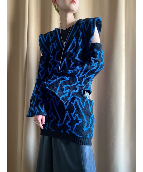 abstract design black blue remake knit-3298-2
