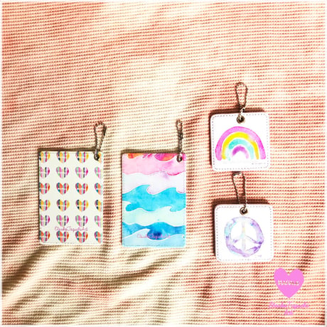 PEACEキーホルダー