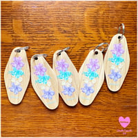 4colorHibiscusウッドキーホルダー