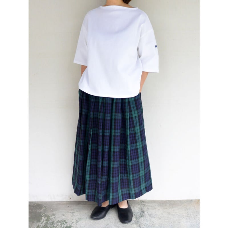次回入荷未定】ina(イナ)リネン タック ロングスカート ブラック 